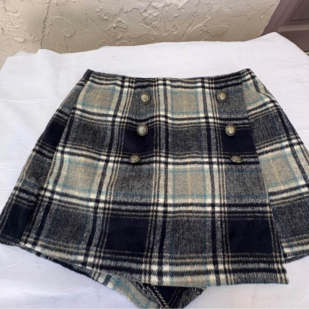 Forever 21 Plaid Skort in Blue and Beige - Picture 6 of 10